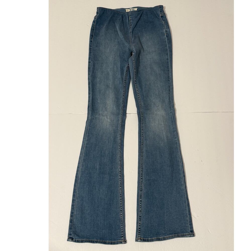 We the Free Penny Pull On Flare Jeans, Size 28 - Picture 3 of 9